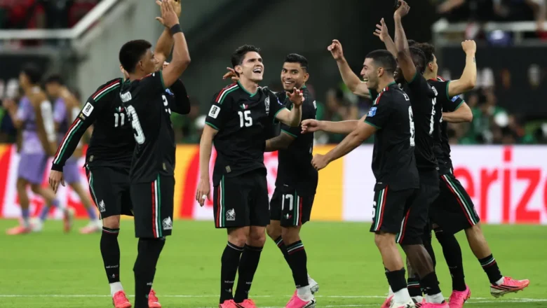 mexico vs south korea Luis Romo scores after goalkeeper error